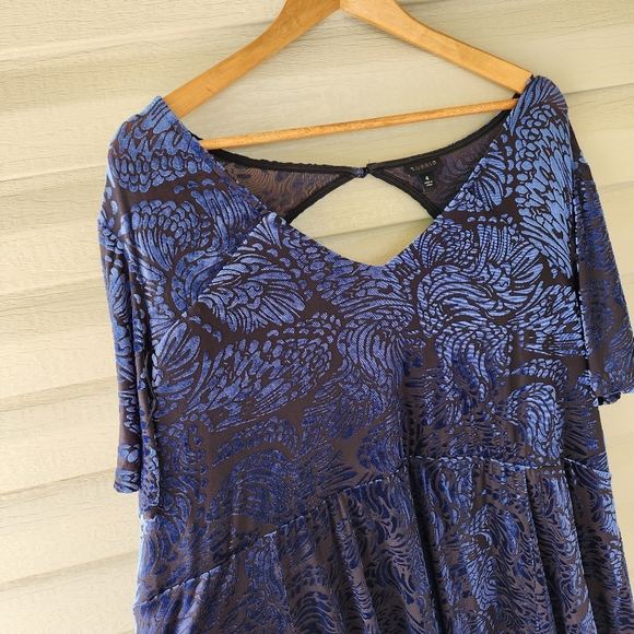 Torrid blue velor print dress size 4X plus size - Picture 6 of 11
